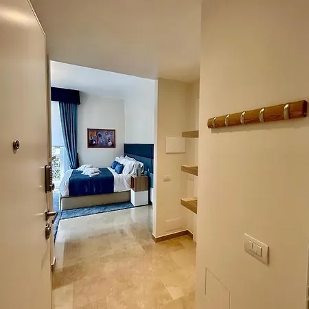 King's - Quiet And Refined In The Heart Of Apartamento *